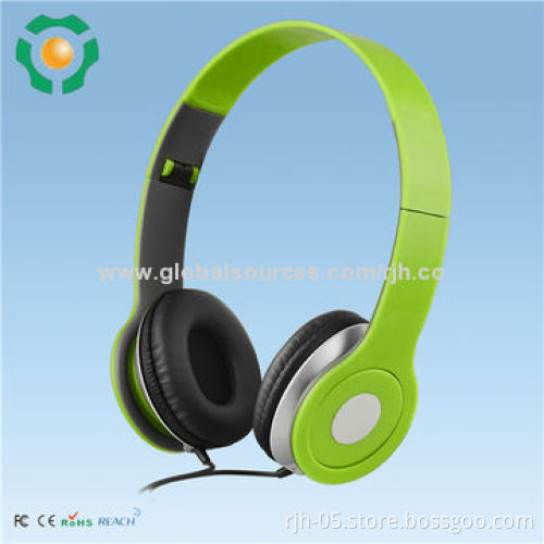 Headphones, Manufacture in China, Lightweight and Comfortable, Universal 3.5mm Gold Plug